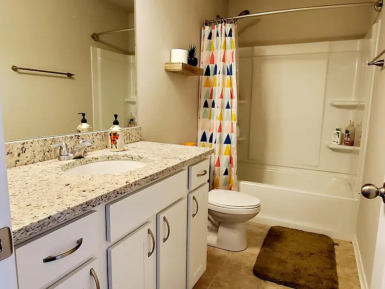 381 NE Mink Dr — Photo 13