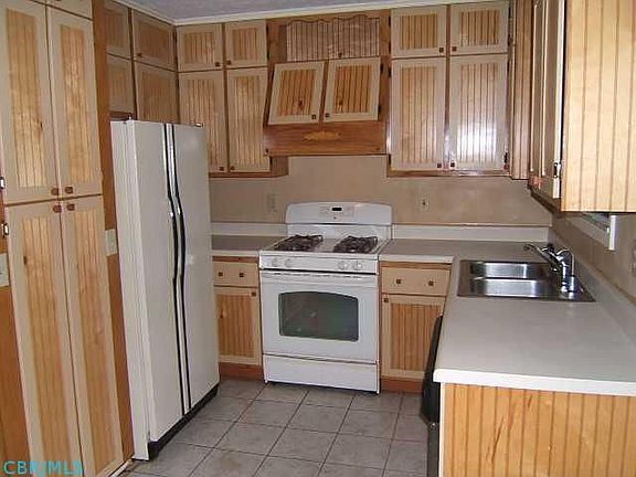 3rd image of 1007 Philadelphia Dr