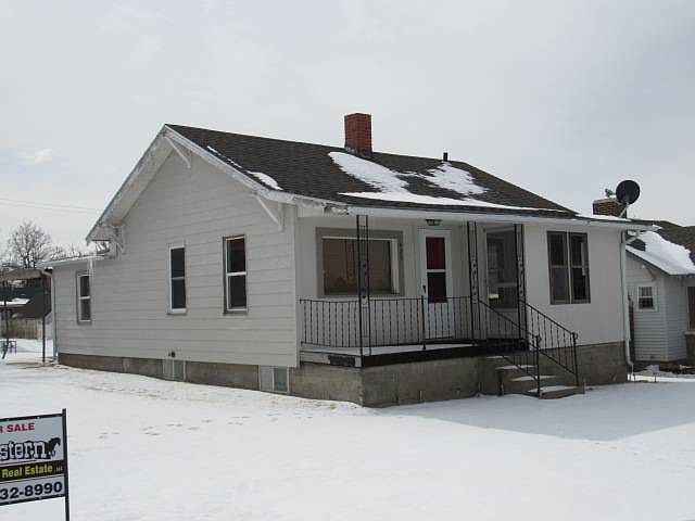 1st image of 429 E Jackson St