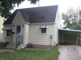 306 12th Ave SW, Austin, MN 55912