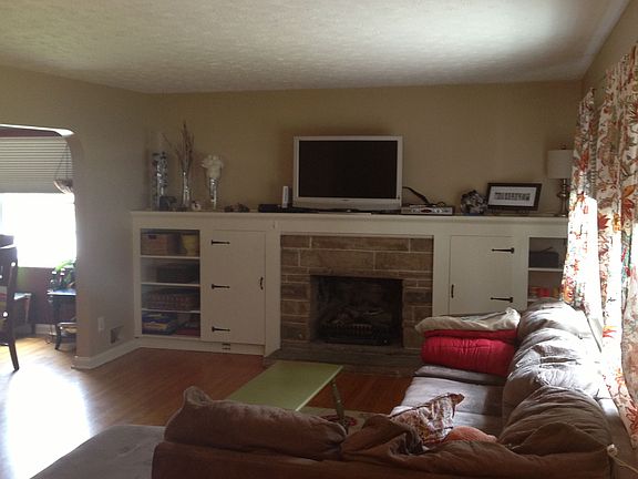 LR Fireplace/shelves