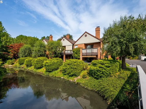 11992 SW Royalty Ct APT 25, King City, OR 97224