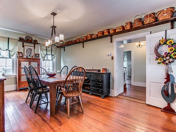 Farm House Style Dining Room