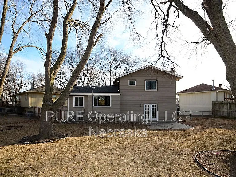 13951 Jefferson Cir — Photo 37