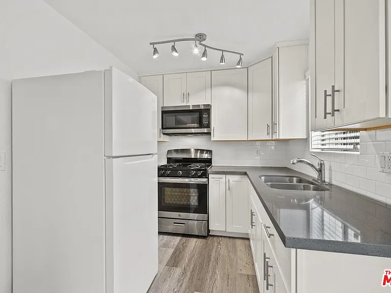 1556 W 227th St #1 — Photo 9