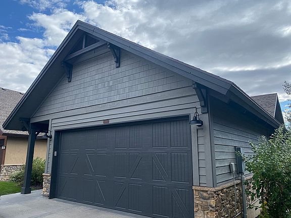 2 Car Garage