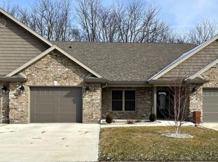 1105 E Bentley Cir, Troy, OH