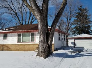 2332 Brookview Dr, Brooklyn Center, MN 55430