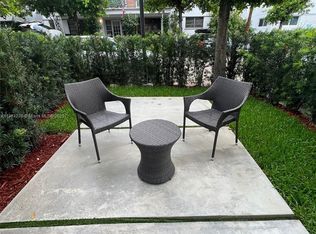 1600 Bay Rd APT 1, Miami Beach, FL 33139