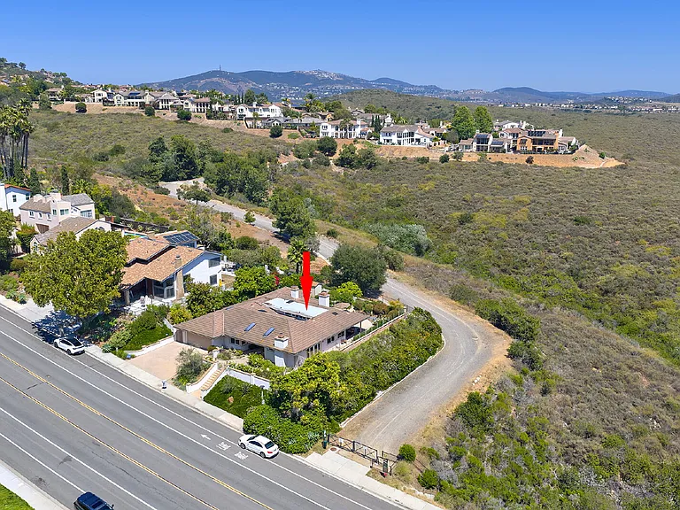 7118 El Fuerte St — Photo 48