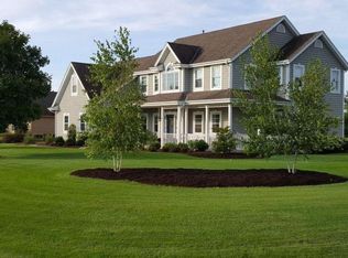 W331N3389 Chestnut Ct, Nashotah, WI 53058