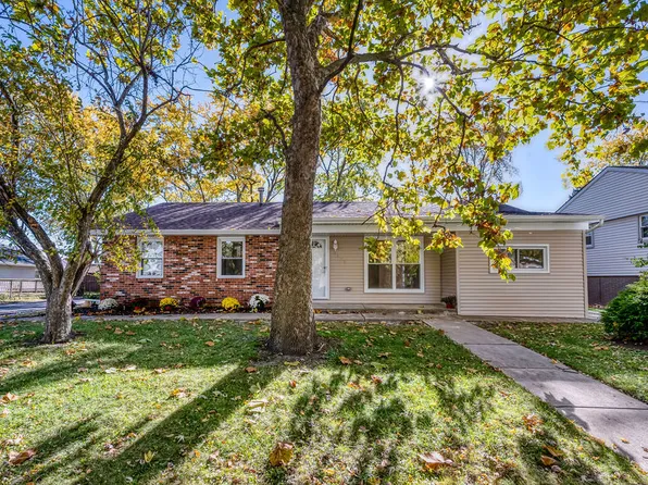 4121 Greenbrier Ln, Richton Park, IL 60471
