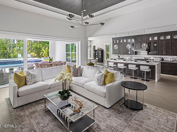 5th image of 149 BISMARCK PALM Road