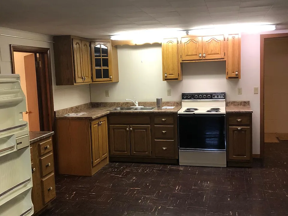 324 E Highway 14