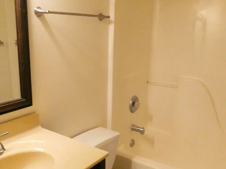 2314 Lichfield Dr — Photo 5