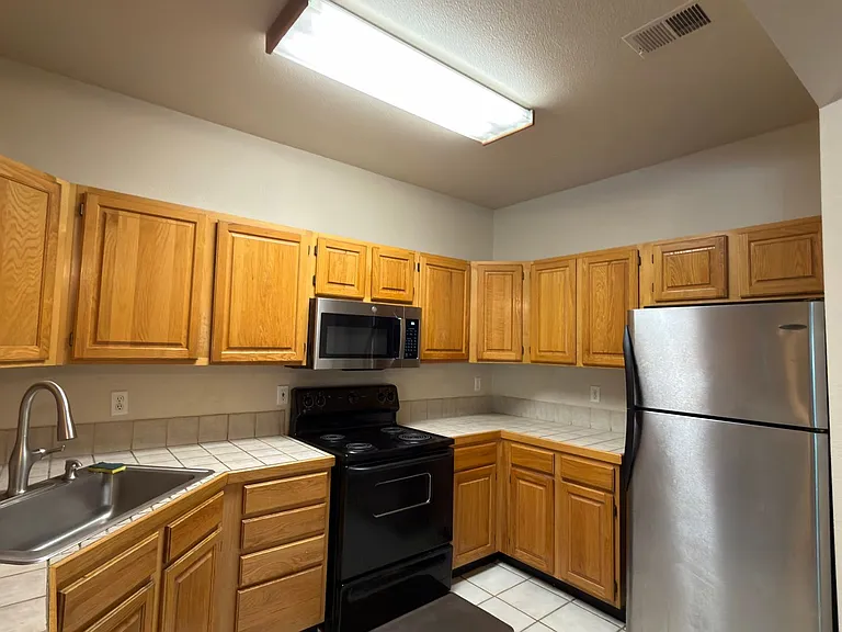 4545 Wheaton Dr #C230 — Photo 7