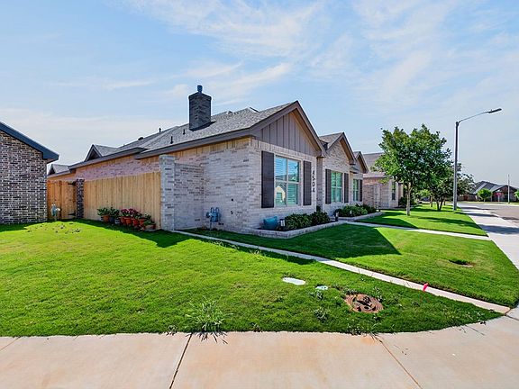 2nd image of 4504 Solana Ct