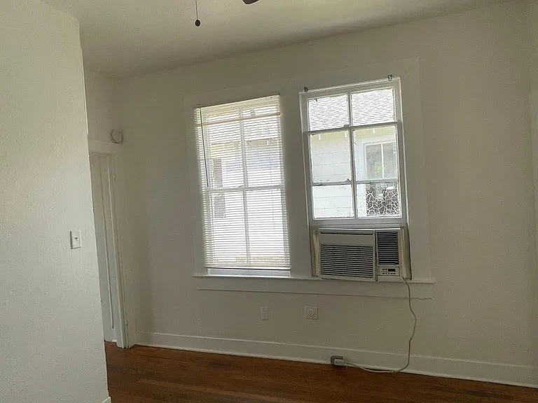 824 Costello Ln — Photo 5