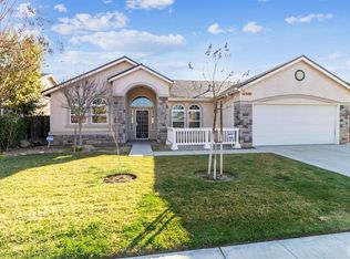 188 S Apricot Ave, Fresno, CA 93727