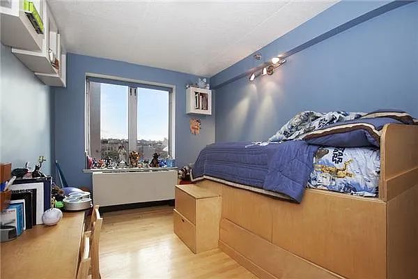 Rented by Space Marketing Shop | media 28