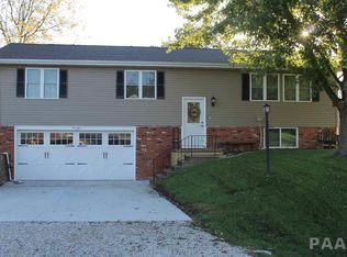 9345 W Darlington Dr, Mapleton, IL 61547