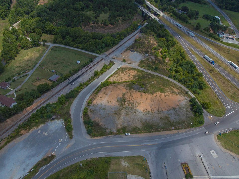 2nd image of 5110 Northfork Rd
