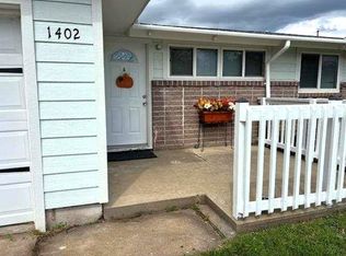 1402 Glenshire St, Salina, KS 67401