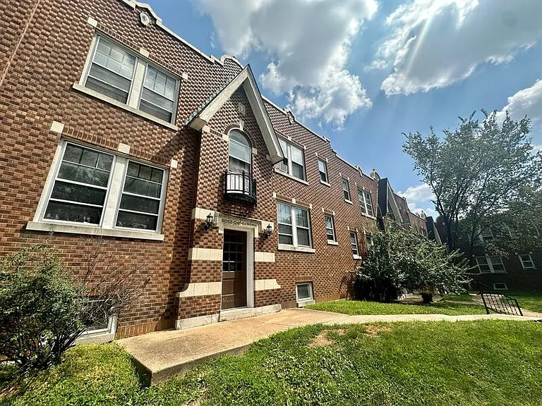 1240-72 Hawthorne Pl #1256-C — Photo 12