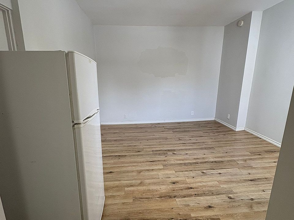 1st image of 533 Church St #4