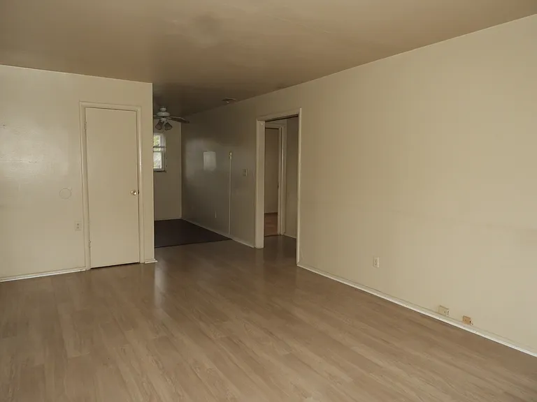 6006 Dickson Rd #4 — Photo 7