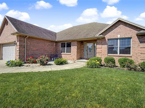 207 Quail Run Ct, Carlisle, OH 45005