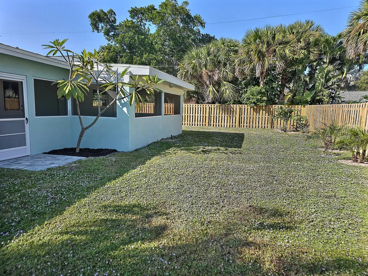 Building Photo - 440 3rd Ave