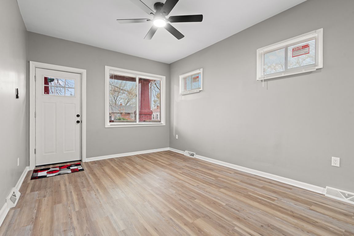 next background image