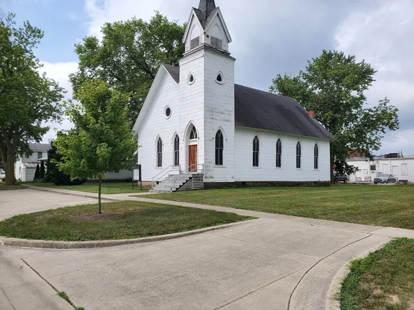 116 N Main St, Gilman, IL 60938