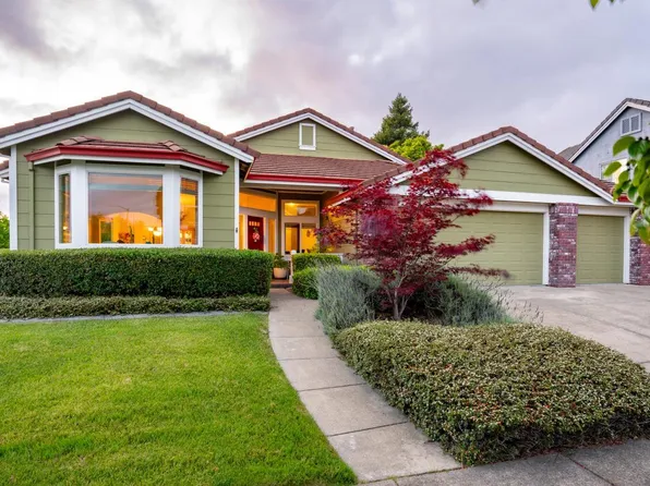 2001 Timberline Lane, Petaluma, CA 94954