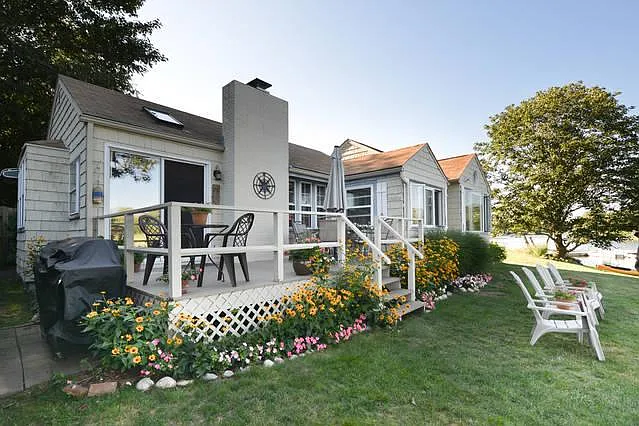 57 River Ave — Photo 3