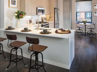 130 S Green St #1618, Chicago, IL 60607