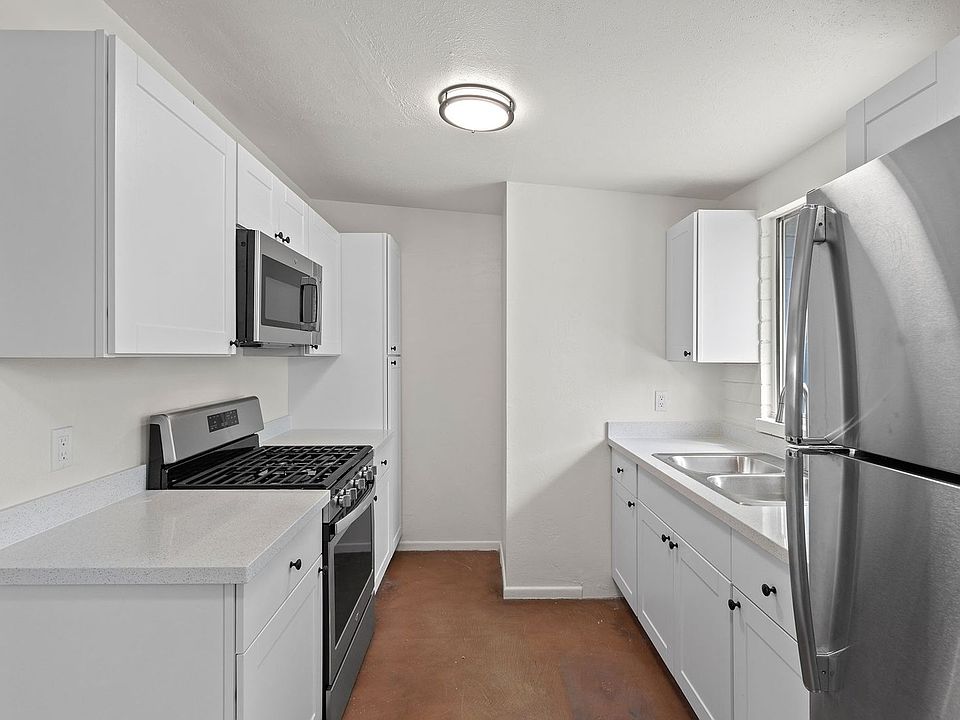 1st image of 1515 E Blacklidge Dr #1533