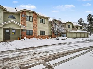 1561 Wheelock Ln APT 101, Saint Paul, MN 55117