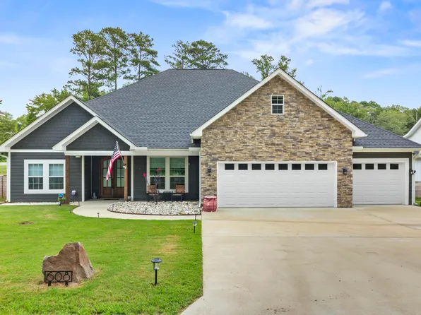 608 Hiram Dr, Bauxite, AR 72011