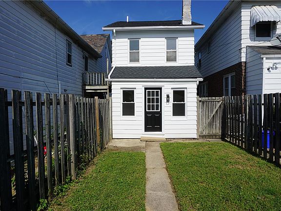5th image of 2342 Forest St