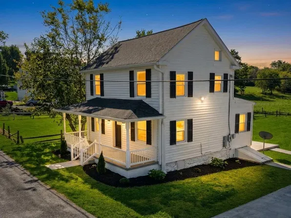 9440 Hollow Rd, Middletown, MD 21769