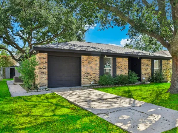 1118 N Noble Road, Texas City, TX 77591
