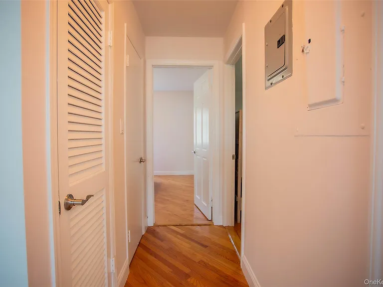 521 W Broadway #B — Photo 14