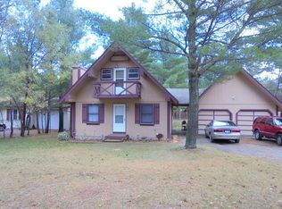 5754 Chalet Ct, Oscoda, MI 48750
