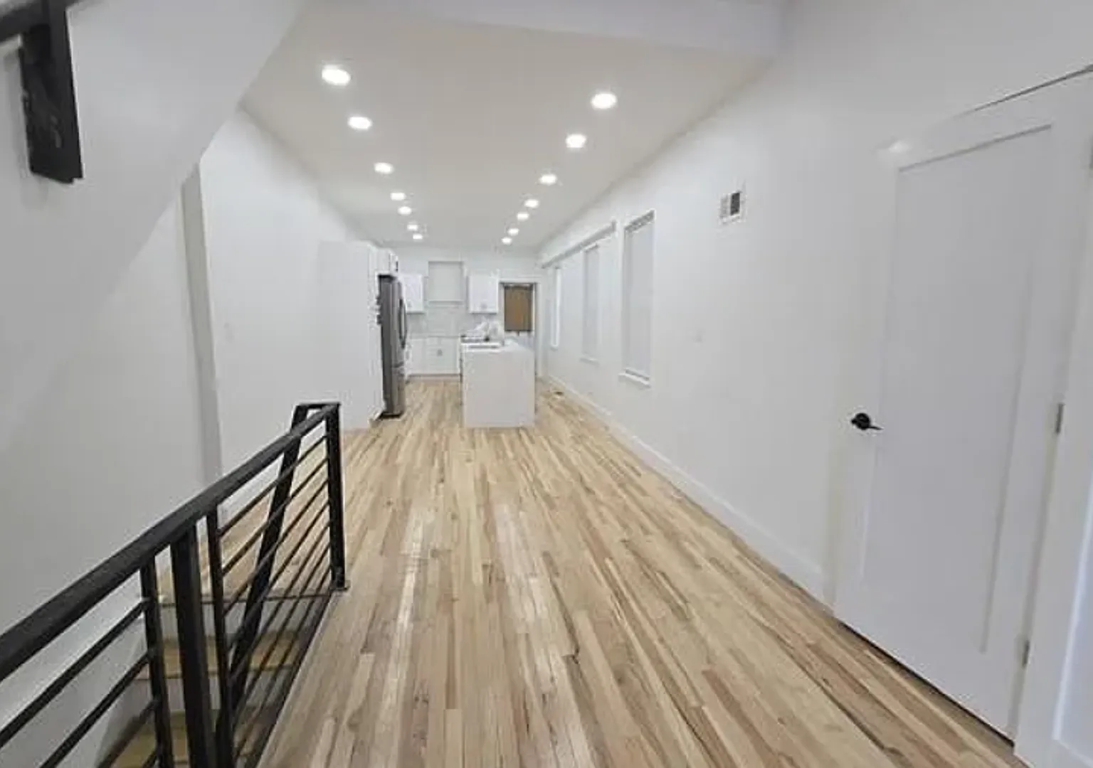 Newly Renovated Home in Brewerytown — Photo 4