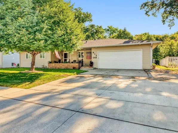 813 Oak St, West Fargo, ND 58078