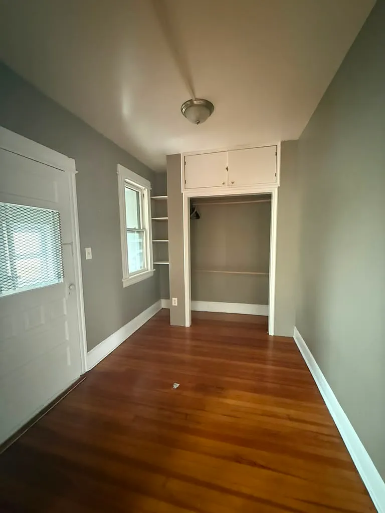 3 bed, $2,200 — Photo 3