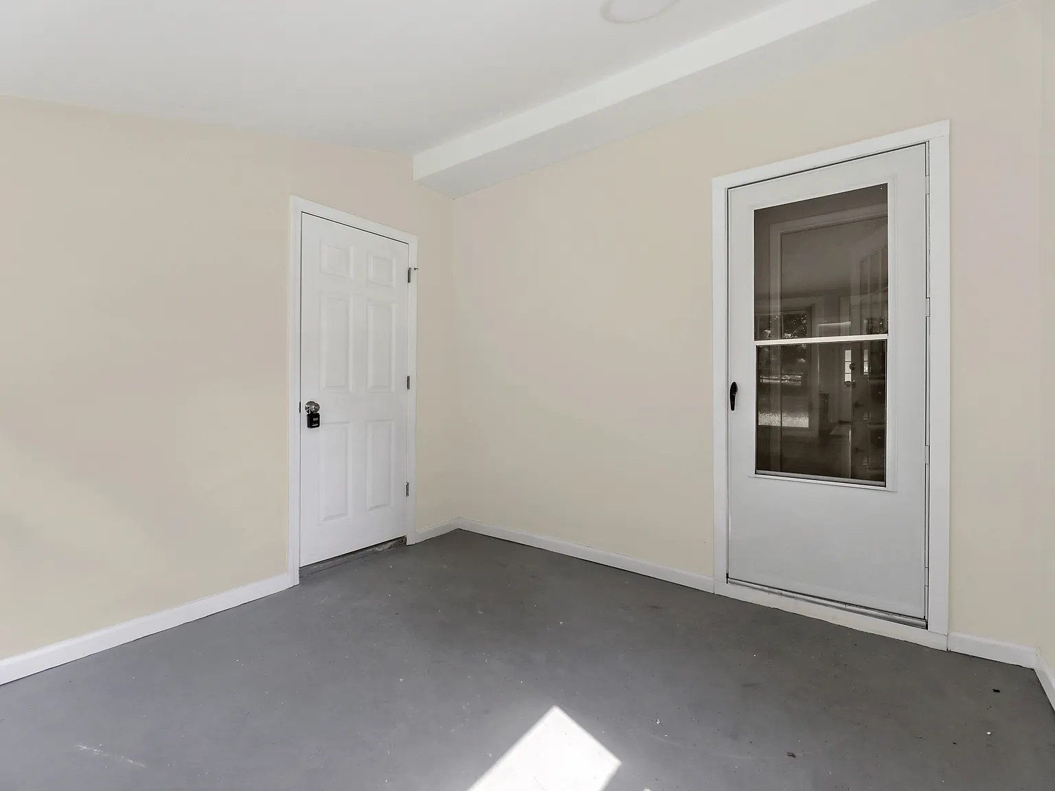 4 bed, 1400 sqft, $3,300 — Photo 3