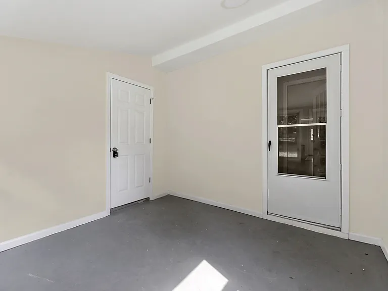 3 Golden Hill Rd #B — Photo 3
